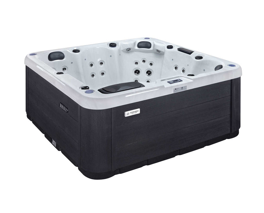 Georgian - 4-Person Hot Tub